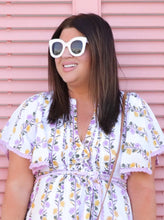 Load image into Gallery viewer, Retro White Sunnies