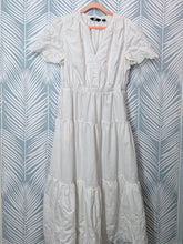 Load image into Gallery viewer, CLOSET SALE white maxi dress
