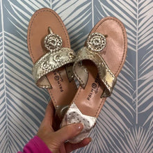 Load image into Gallery viewer, CLOSET SALE Palm Beach sandals