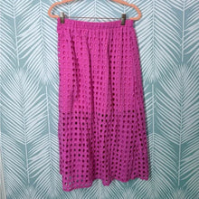 Load image into Gallery viewer, CLOSET SALE eyelet midi skirt