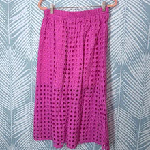 Load image into Gallery viewer, CLOSET SALE eyelet midi skirt