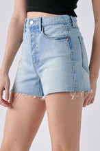 Load image into Gallery viewer, High Rise Mom Shorts Light Wash